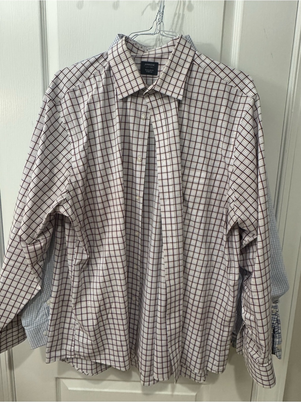 Arrow Men's White Button-Down Shirt with Brown Check
